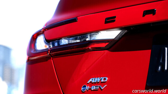 Toyota вскоре может внедрить Автономную Технологию Waymo В Свой Camry | Carscoops